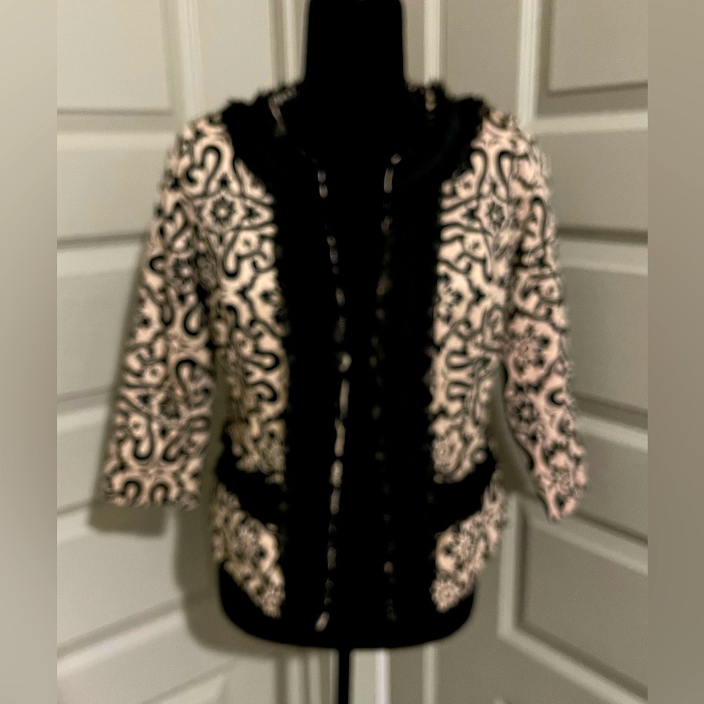 Marisa Christina Black and Cream Swirl Short Jacket Size Smalll